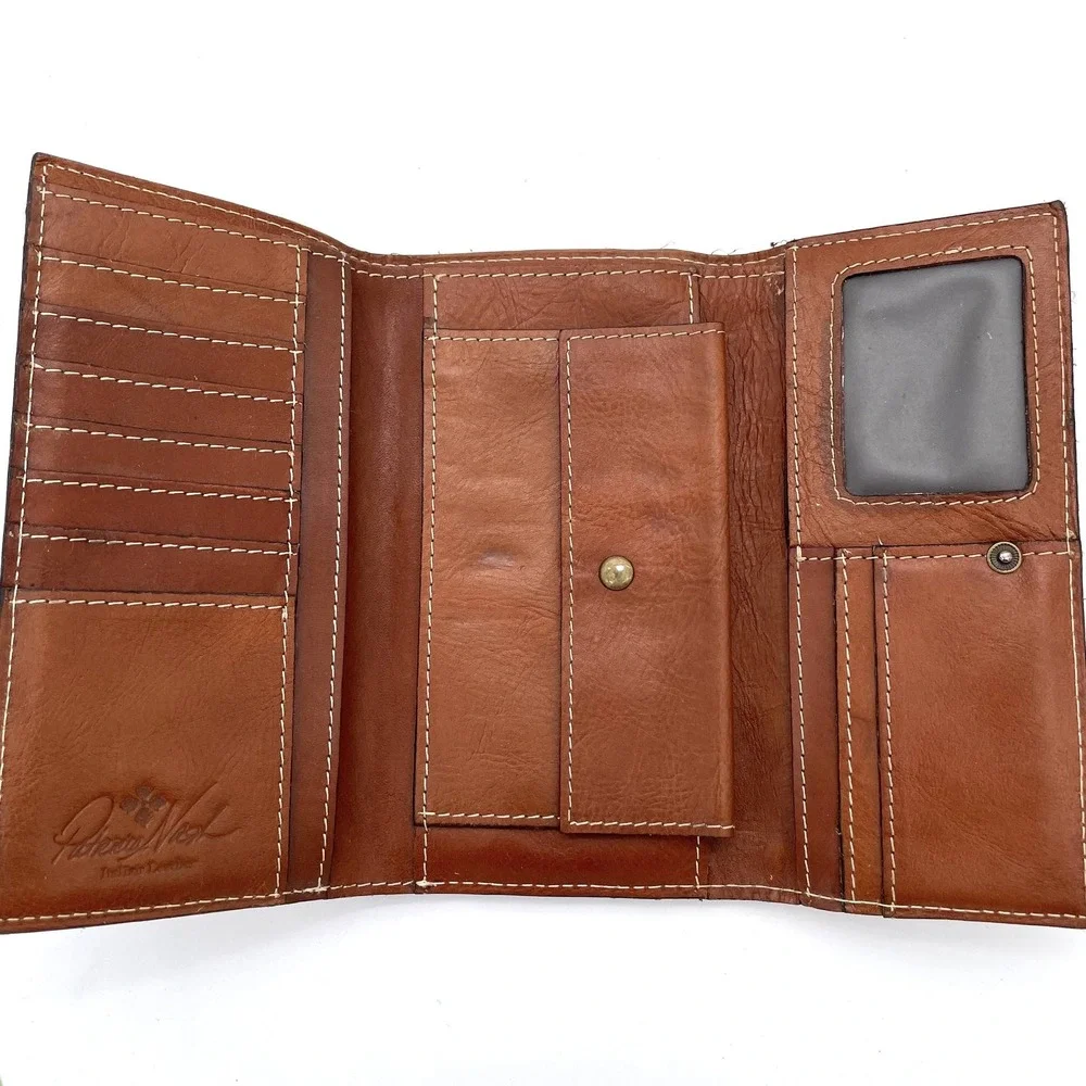 Patricia Nash 100% Genuine Leather Minimalist Capsule Camel Brown Tan Wallet